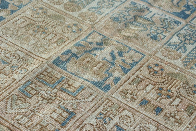 XL Vintage Turkish Accent Area Rug 6.6 x 9.6 ft