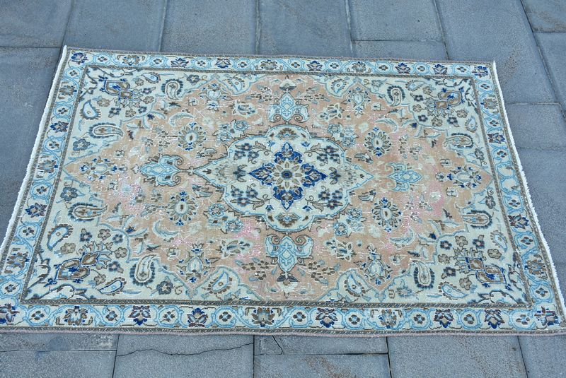 Vintage Persian Accent Area Rug 2.2 x 4.9 ft