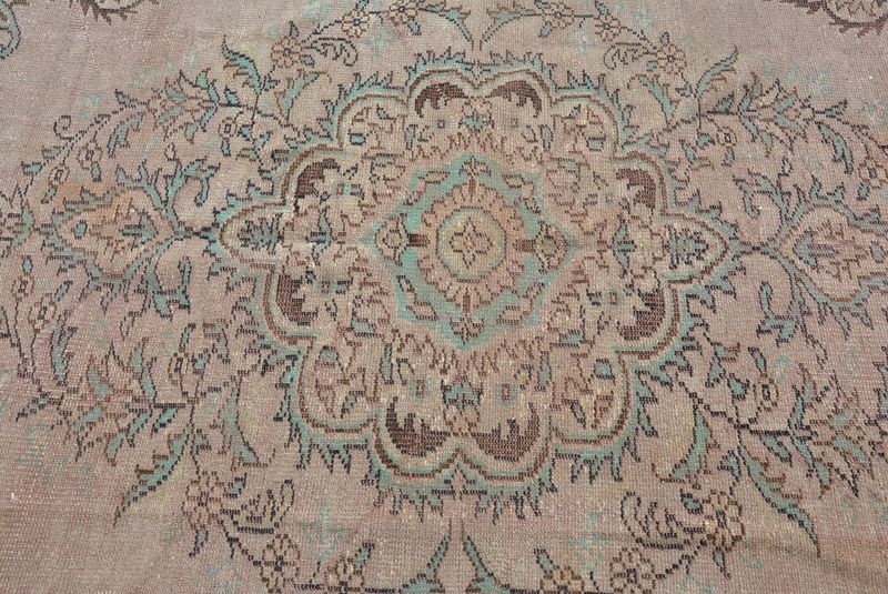 Vintage Turkish Accent Area rug 5.3 x 9.7 ft