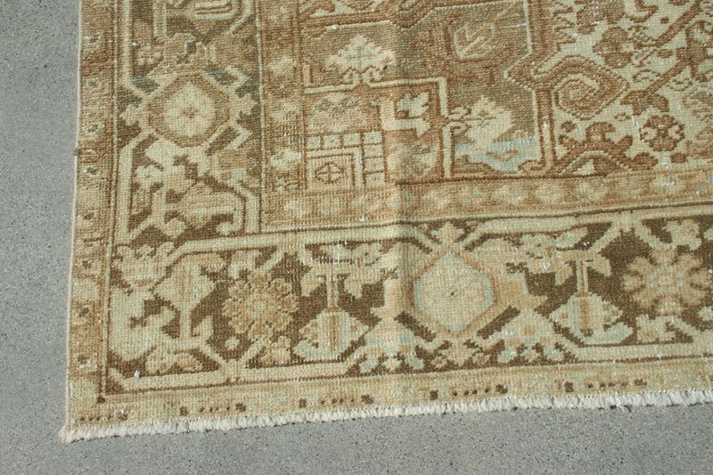 XL Vintage Turkish Accent Area Rug 6.2 x 9.5 ft