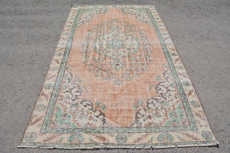 Vintage Turkish Accent Area rug 5.2 x 9.2 ft