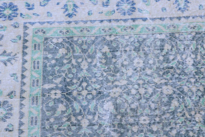 XL Vintage Turkish Accent Area rug 6.6 x 9.1 ft