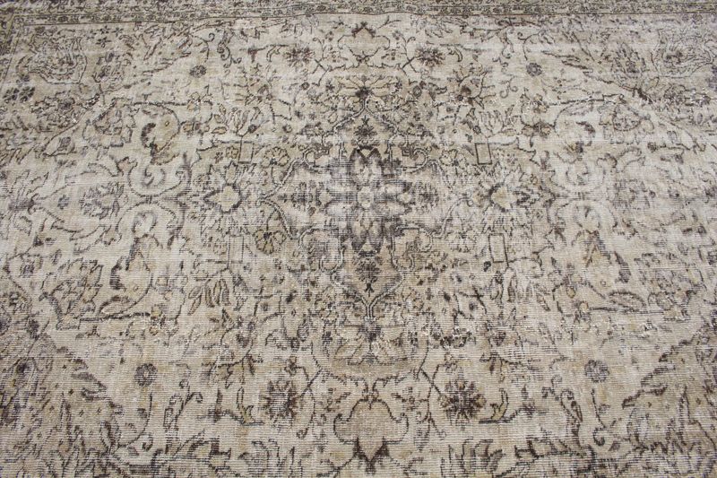 XL Vintage Turkish Accent Area Rug 5.9 x 8.1 ft