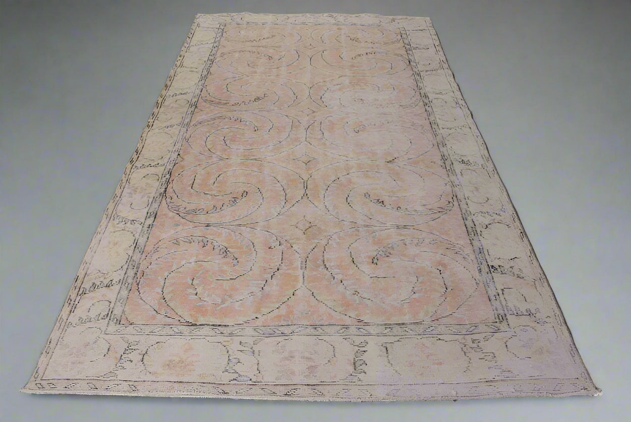 XL Vintage Turkish Accent Area Rug 5.9 x 9 ft