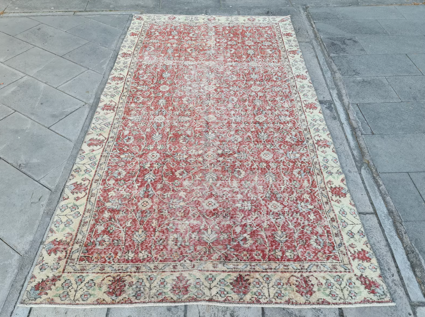 XL Vintage Turkish Accent Area Rug 5 x 8.6 ft