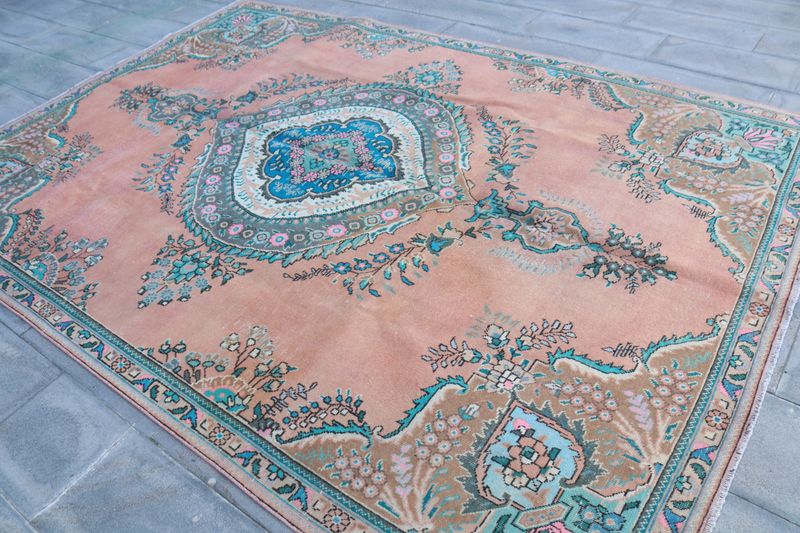 XL Vintage Turkish Accent Area Rug 7.3 x 10.1 ft