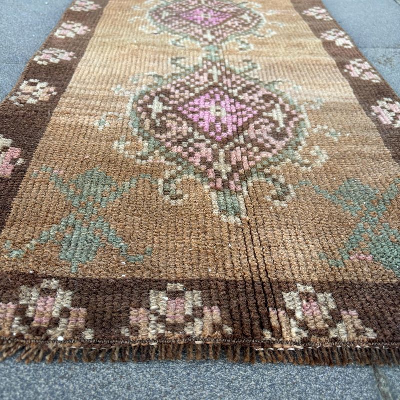Vintage Turkish Mini Rug 1.5 x 2.8 ft