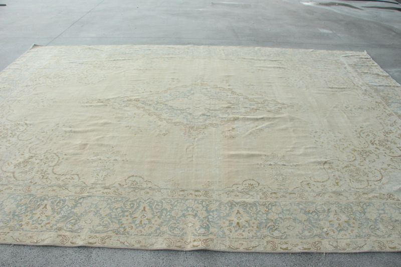XL Vintage Turkish Accent Area Rug 9.5 x 13.3 ft