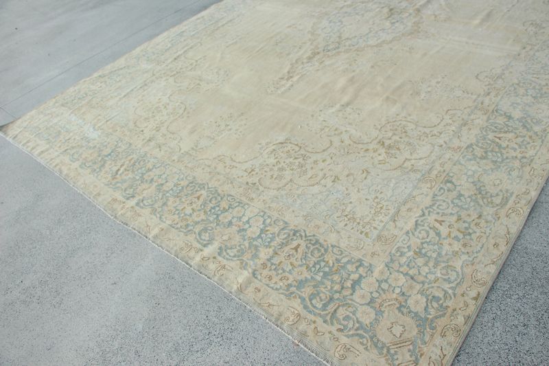 XL Vintage Turkish Accent Area Rug 9.5 x 13.3 ft