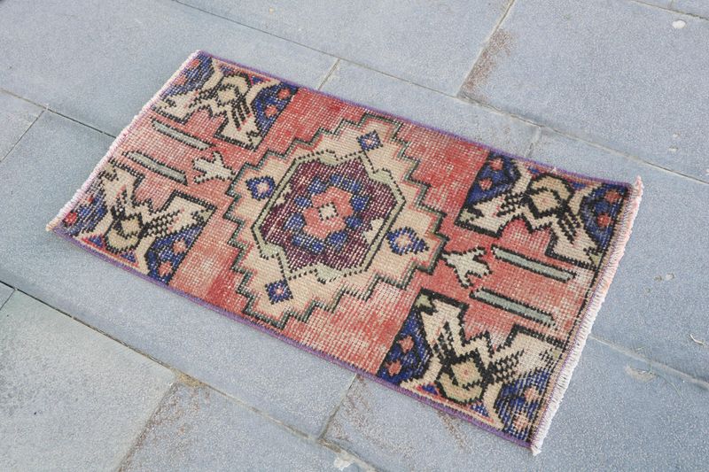 Vintage Turkish Mini Rug 1.4 x 2.6 ft