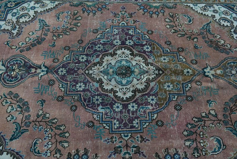 XL Vintage Turkish Accent Area Rug 6.6 x 10 ft