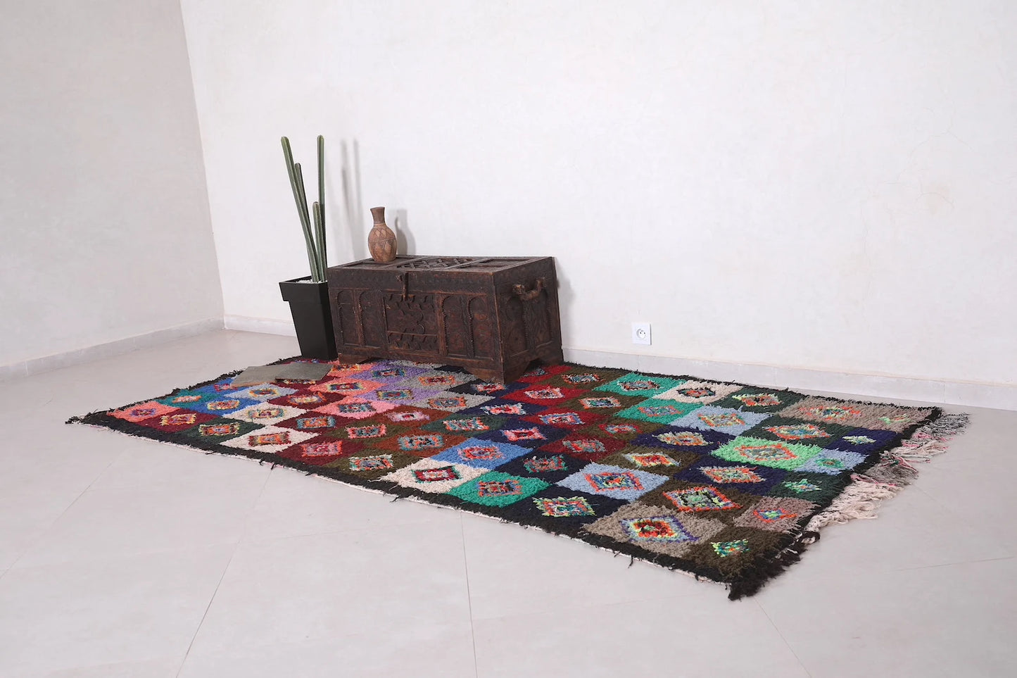 Vintage Moroccan Accent Area Rug 4.7 x 9.8 ft