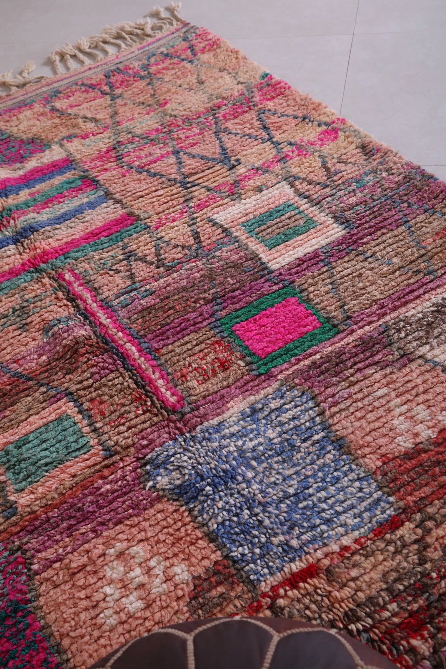 XL Vintage Moroccan Accent Area Rug 5.1 x 8.6 ft