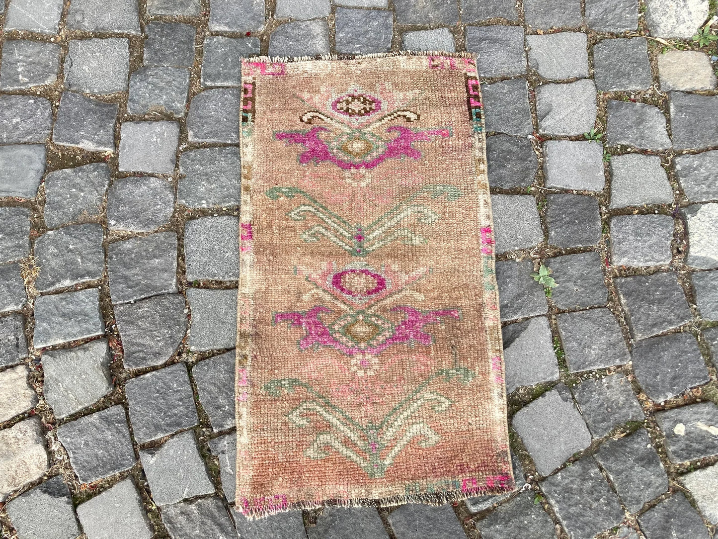 Vintage Turkish Mini Rug 1.4 x 2.5 ft