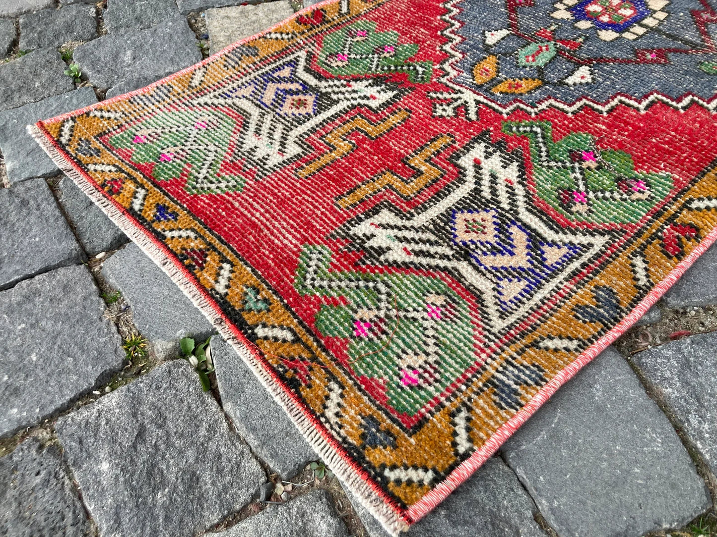 Vintage Turkish Mini Rug 1.6 x 3.2 ft