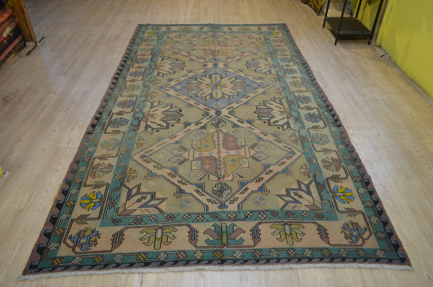 XL Vintage Soumak Accent Area Rug 5.7 x 10 ft