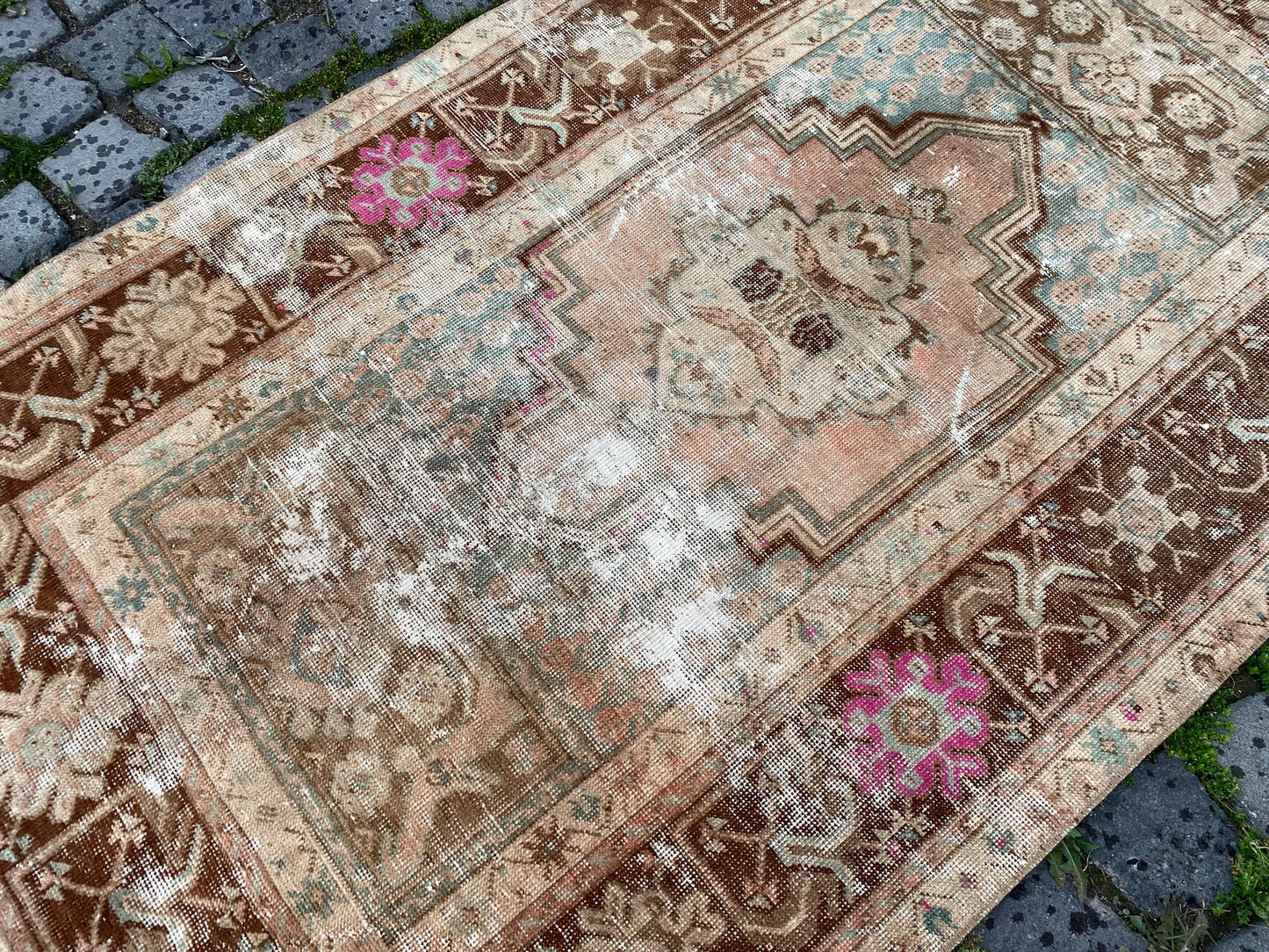 Vintage Turkish Accent Area rug 3.2 x 5.5 ft
