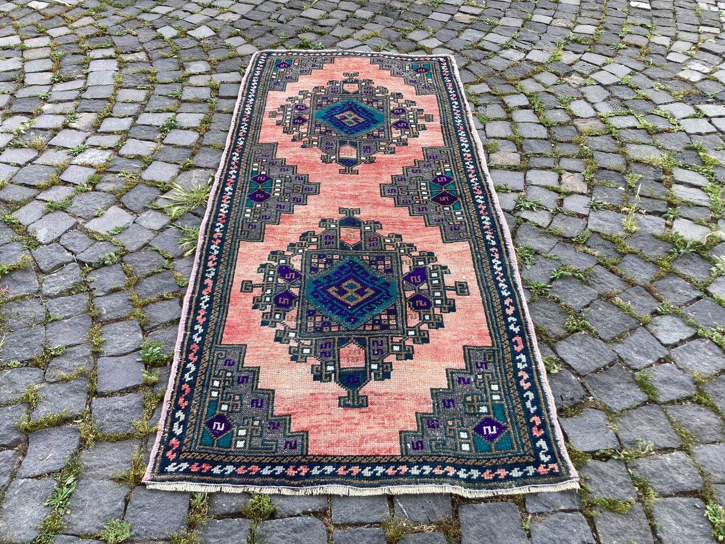 Vintage Turkish Accent Area rug 2.8 x 6.3 ft