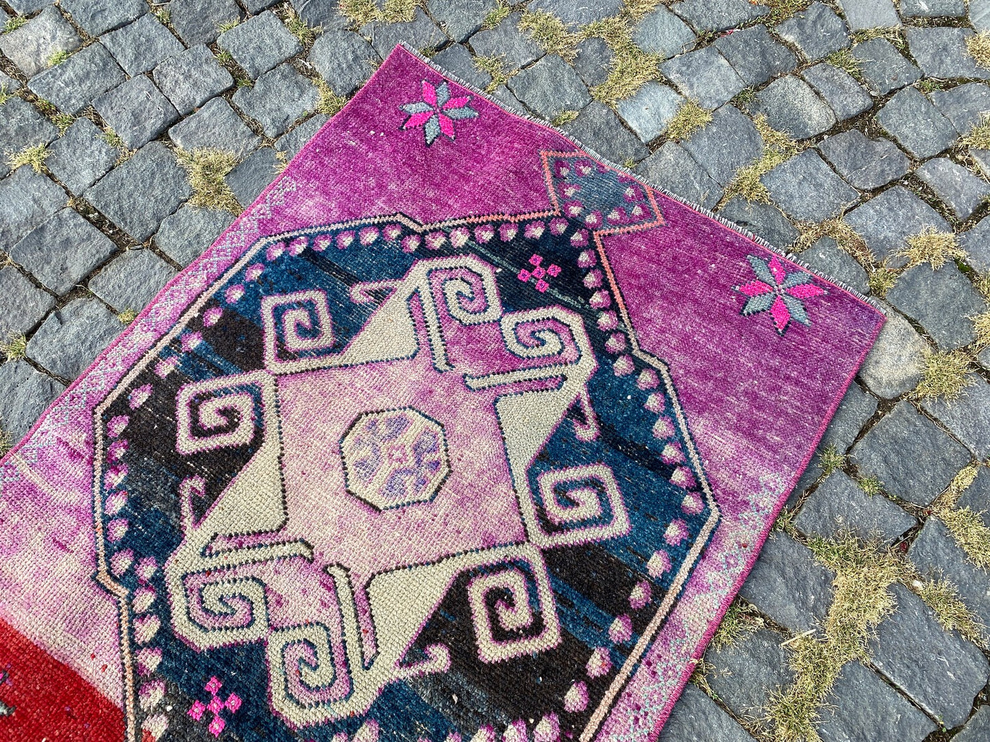 Vintage Turkish Runner Rug 2.5 x 9.4 ft