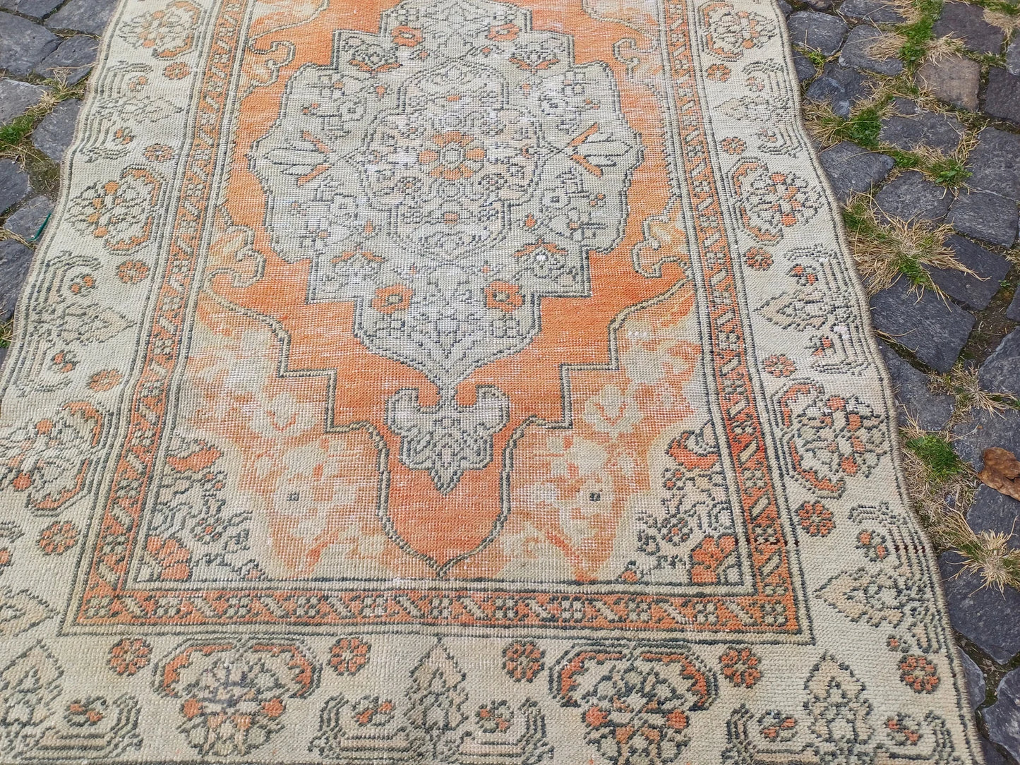 Vintage Turkish Accent Area rug 3.3 x 5.1 ft