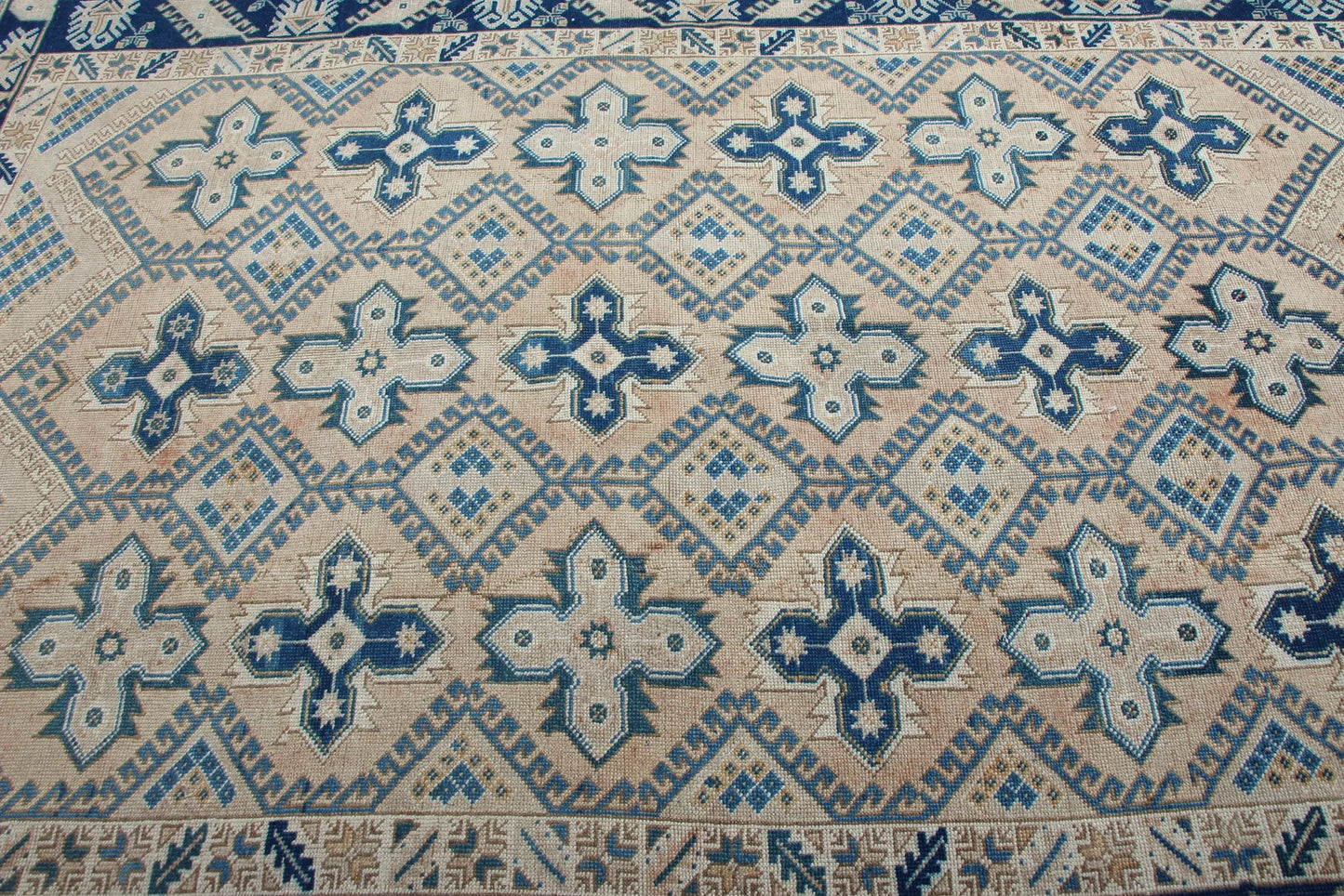 XL Vintage Turkish Accent Area Rug 6.4 x 9.1 ft