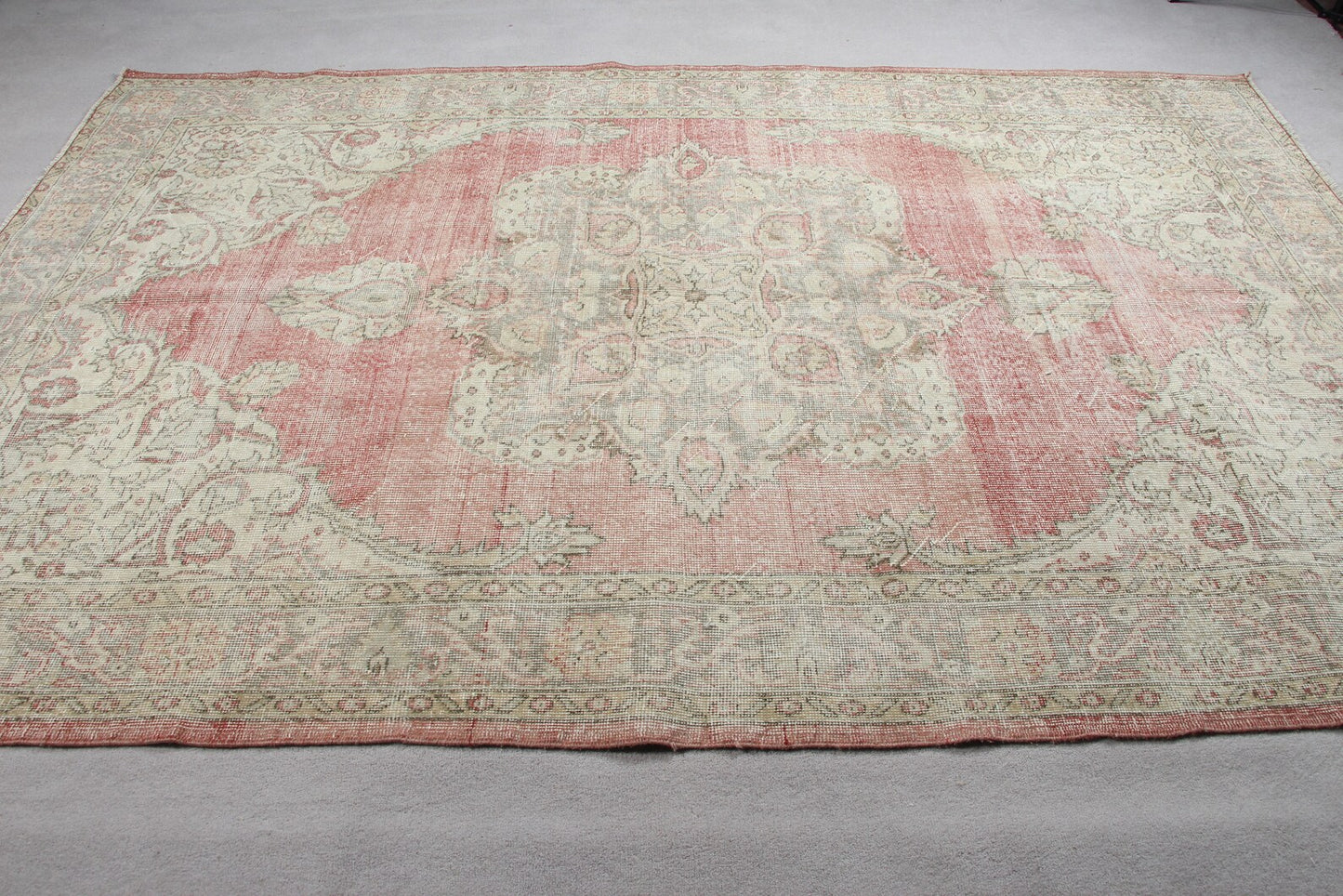 XL Vintage Turkish Accent Area Rug 6.2 x 8.7 ft