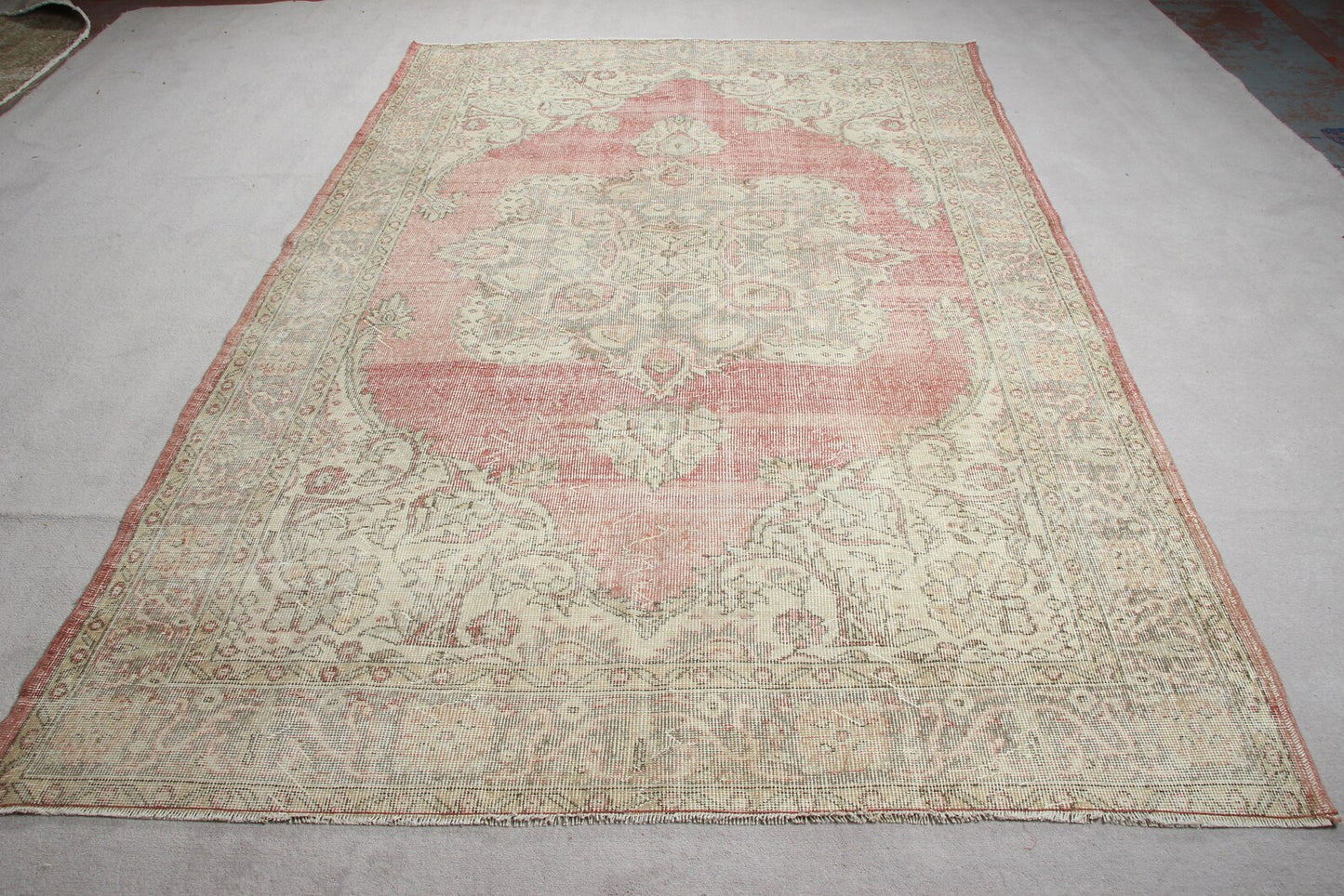 XL Vintage Turkish Accent Area Rug 6.2 x 8.7 ft