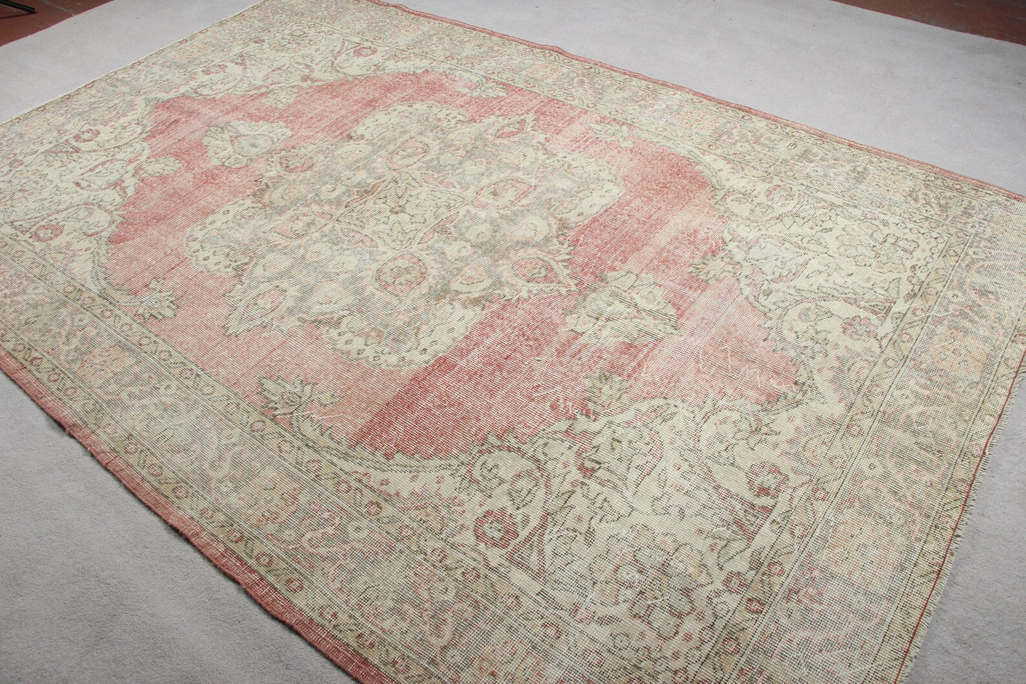 XL Vintage Turkish Accent Area Rug 6.2 x 8.7 ft