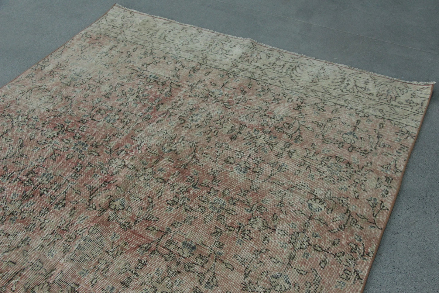 XL Vintage Turkish Accent Area Rug 5.5 x 10.6 ft