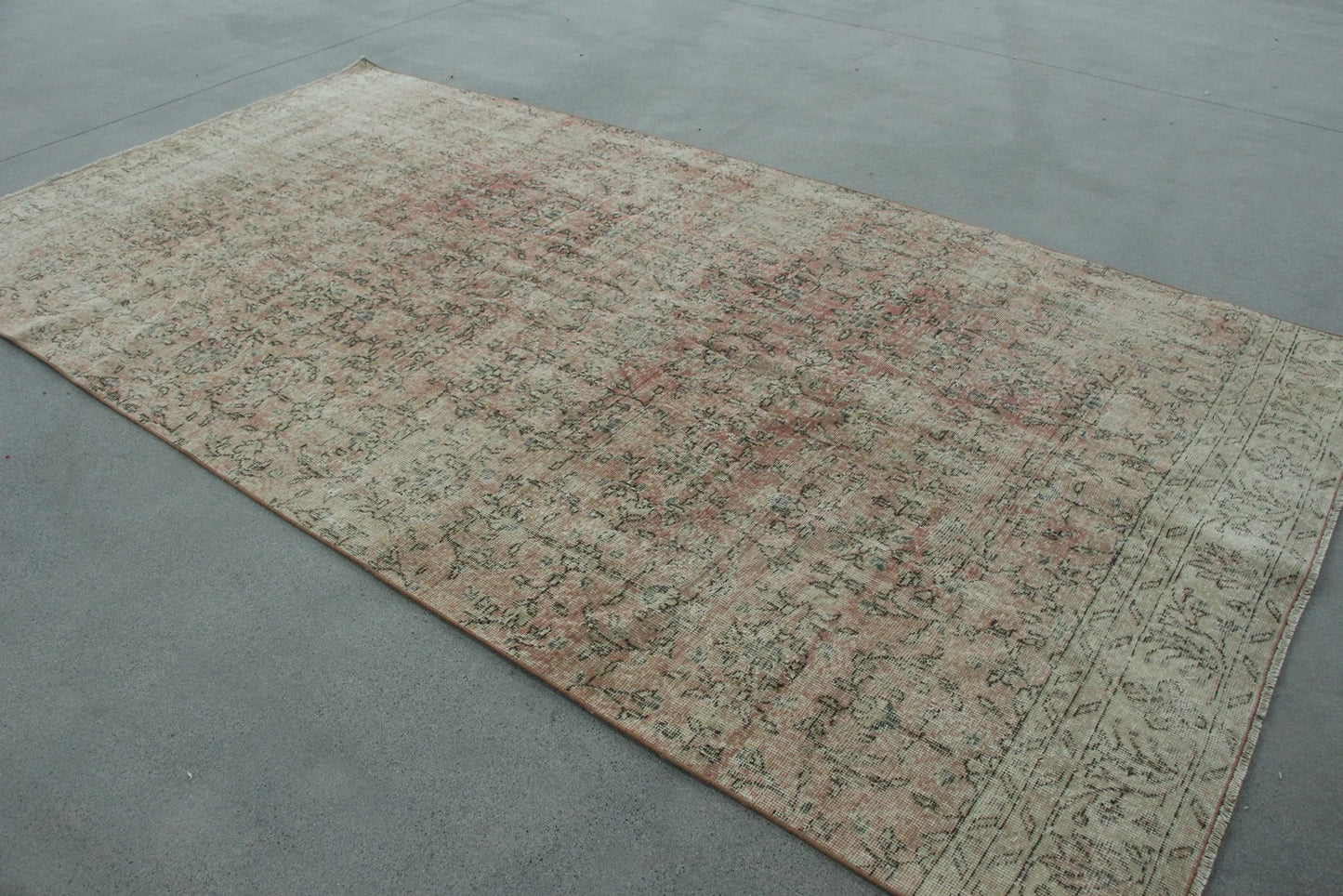 XL Vintage Turkish Accent Area Rug 5.5 x 10.6 ft
