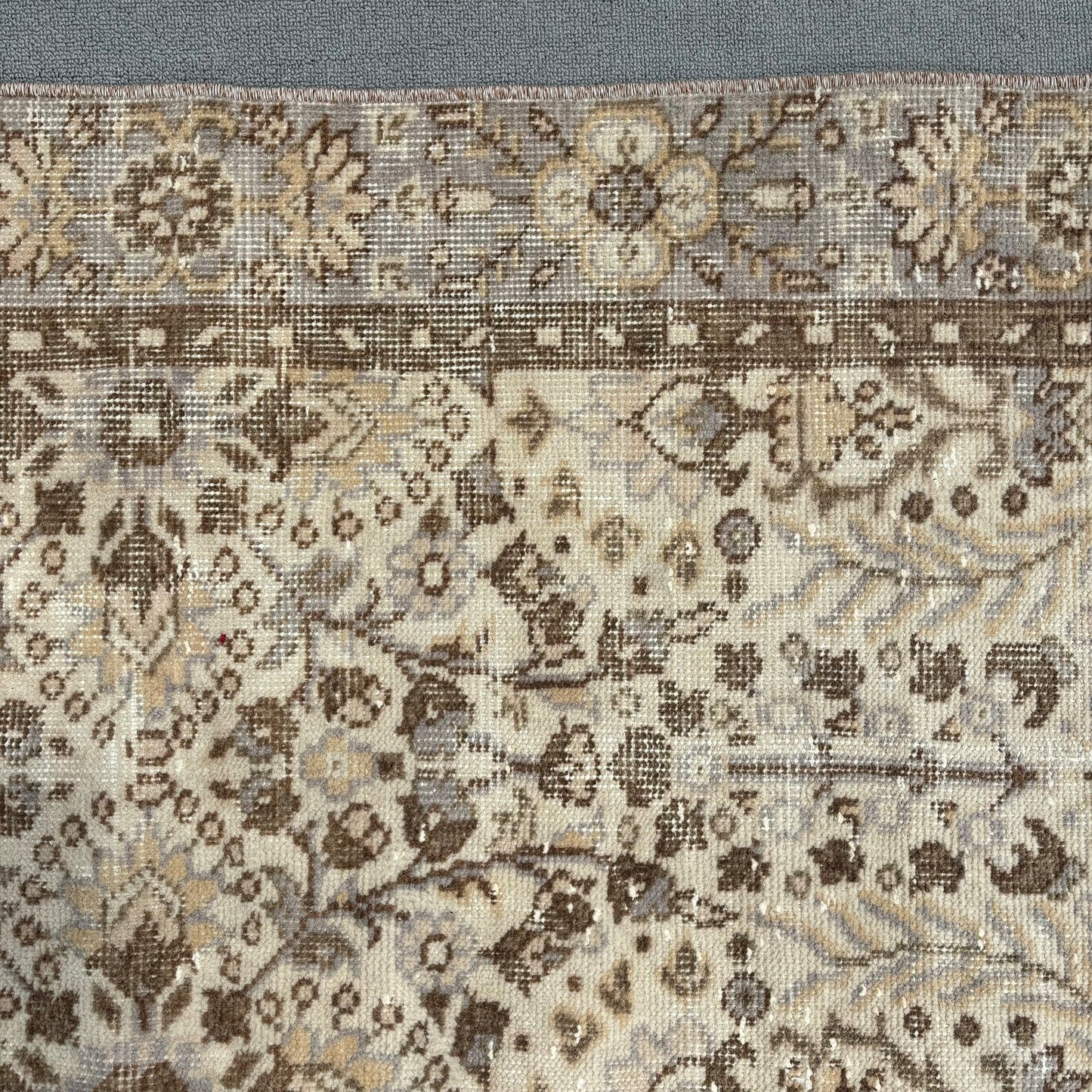 Vintage Turkish Accent Area rug 5.1 x 9.2 ft