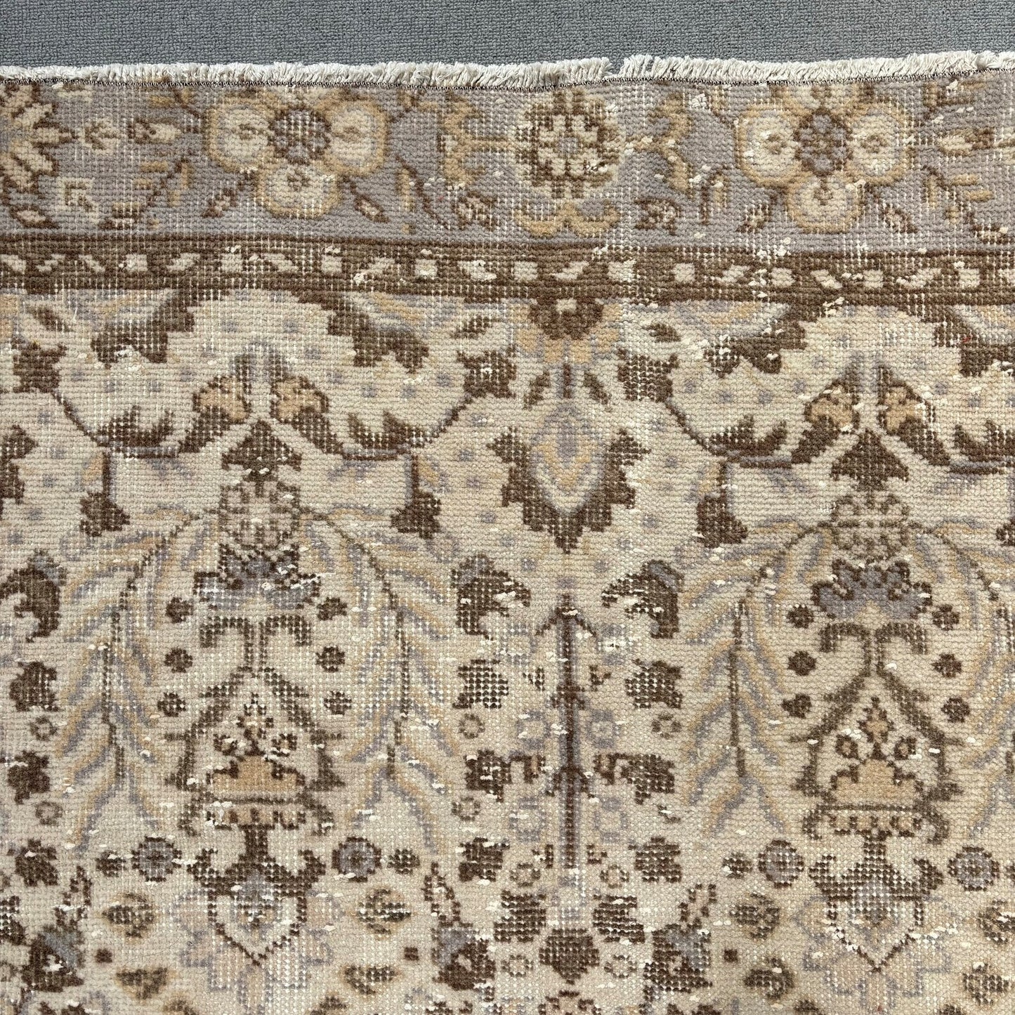 Vintage Turkish Accent Area rug 5.1 x 9.2 ft