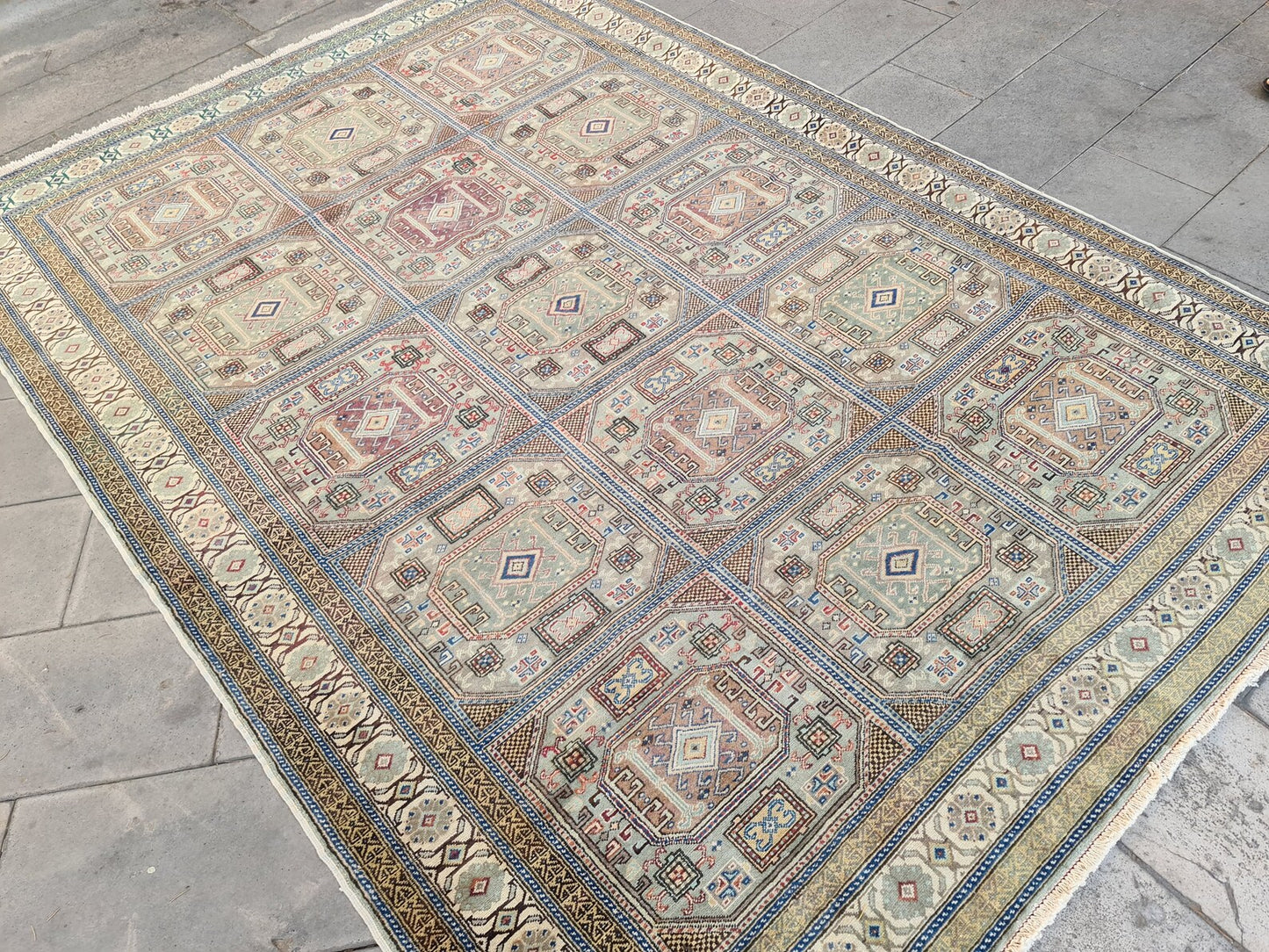 XL Vintage Turkish Accent Area Rug 6.6 x 9.5 ft