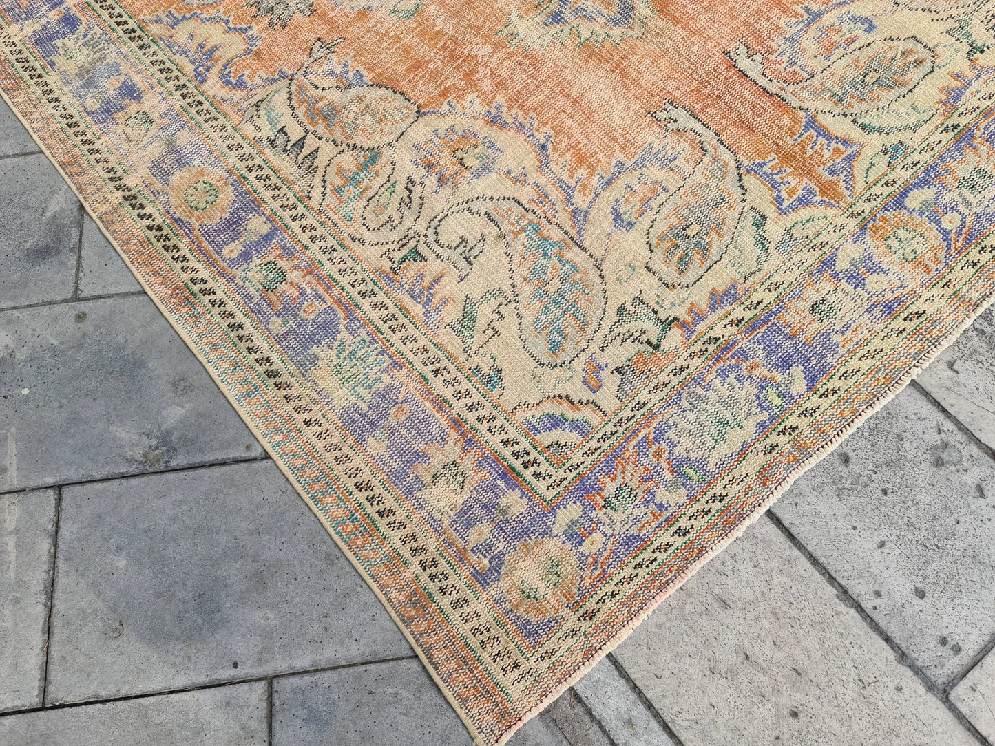 XL Vintage Turkish Accent Area Rug 6.4 x 10.2 ft