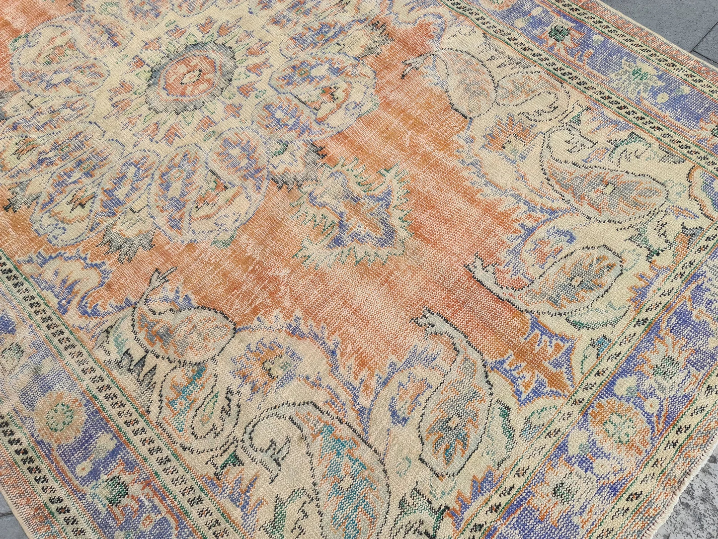 XL Vintage Turkish Accent Area Rug 6.4 x 10.2 ft