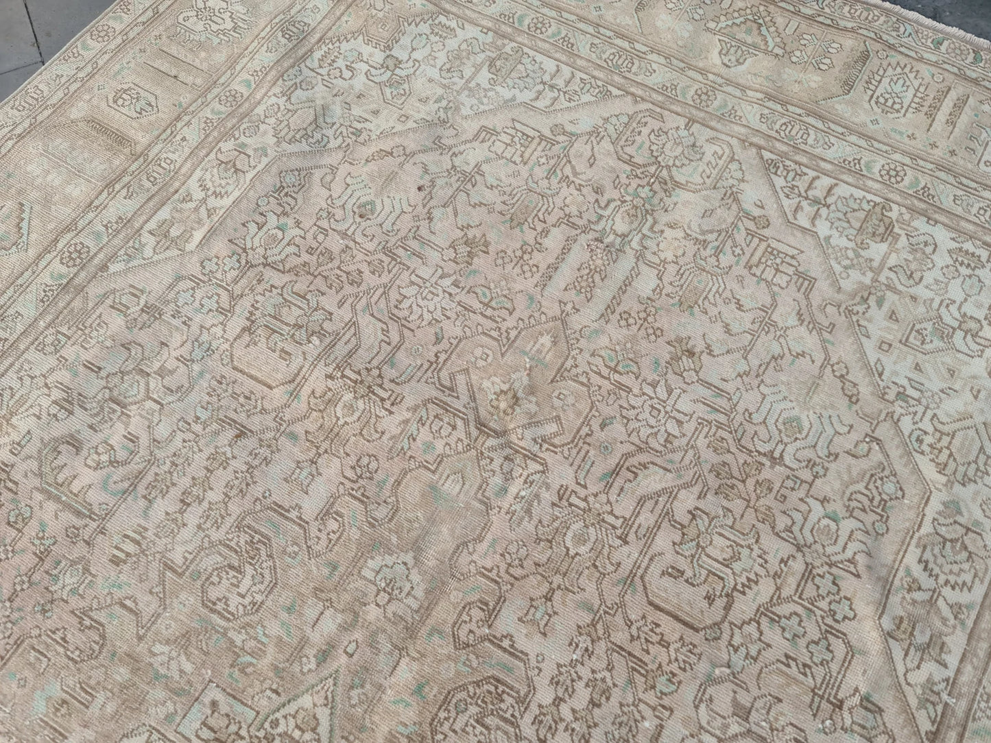 XL Vintage Turkish Accent Area Rug 6.3 x 9.7 ft