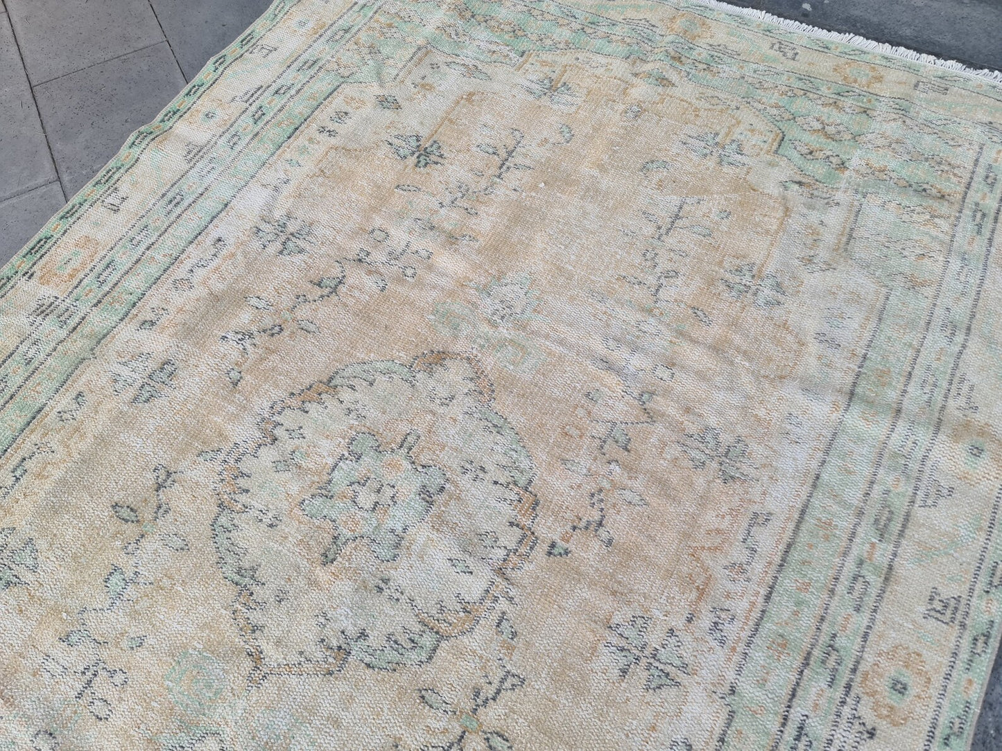 XL Vintage Turkish Accent Area Rug 6 x 9 ft