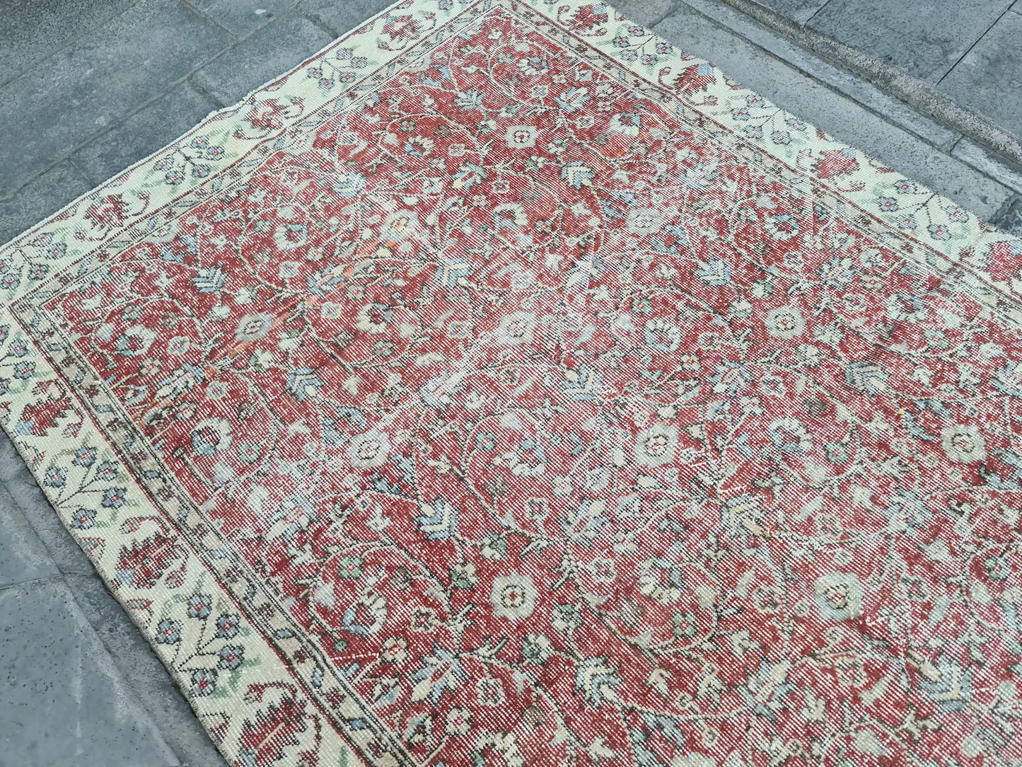 XL Vintage Turkish Accent Area Rug 5 x 8.6 ft