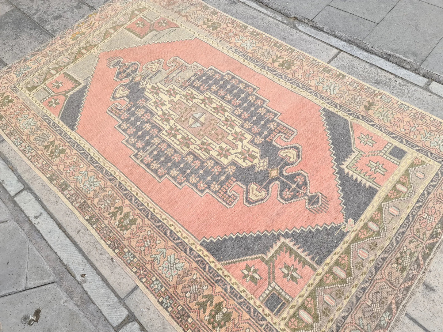 Vintage Turkish Accent Area rug 4.3 x 7.1 ft