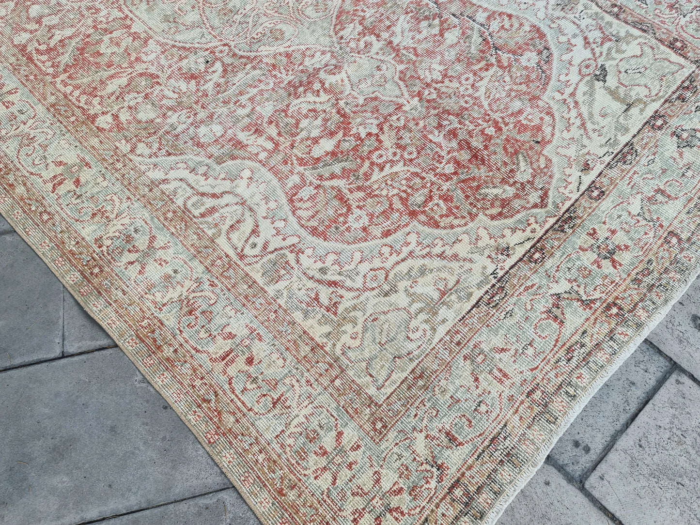 XL Vintage Turkish Accent Area Rug 5.5 x 9.2 ft