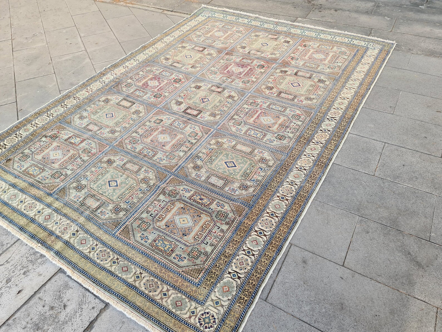 XL Vintage Turkish Accent Area Rug 6.6 x 9.5 ft