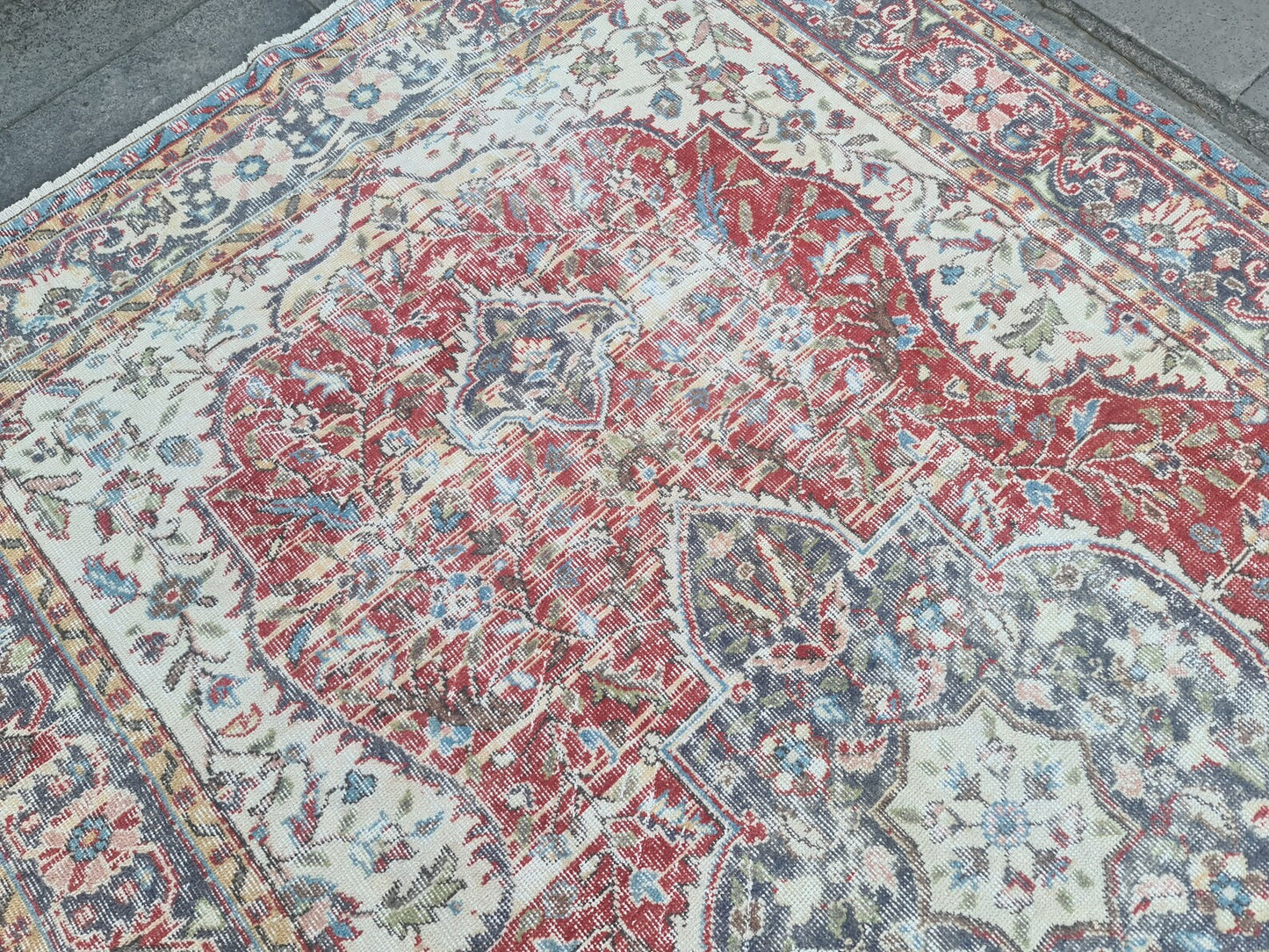 XL Vintage Turkish Accent Area Rug 6 x 9.9 ft