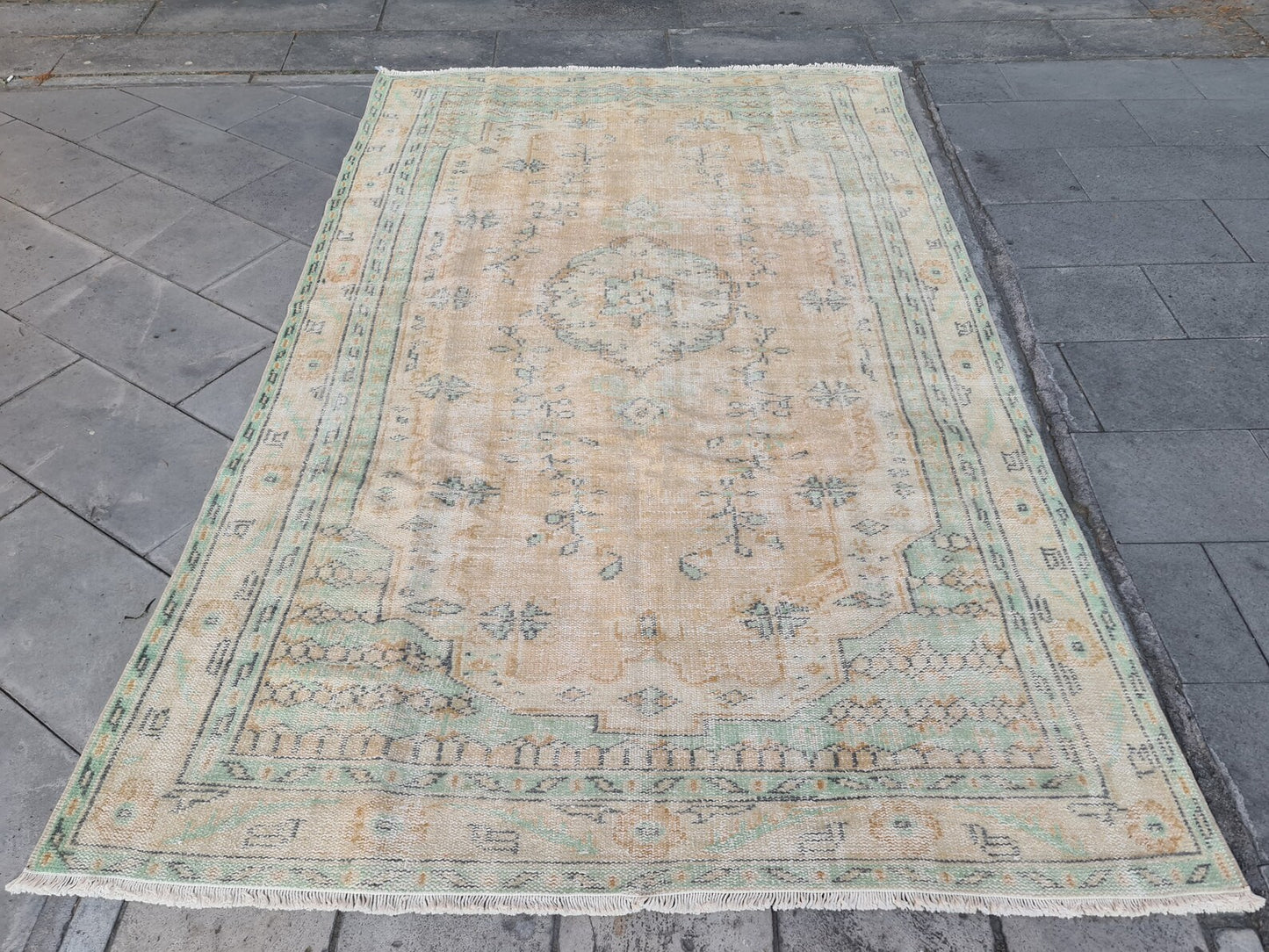 XL Vintage Turkish Accent Area Rug 6 x 9 ft