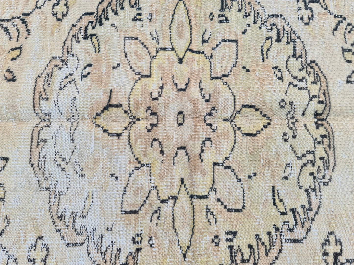 XL Vintage Turkish Accent Area rug 5.4 x 8.1 ft