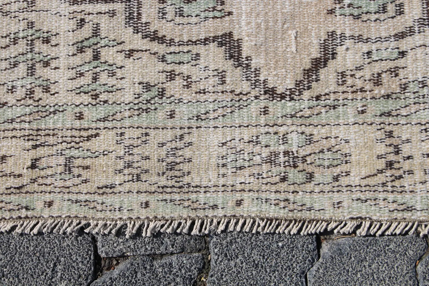 Reserved XL Vintage Turkish Accent Area Rug 5.7 x 8.7 ft