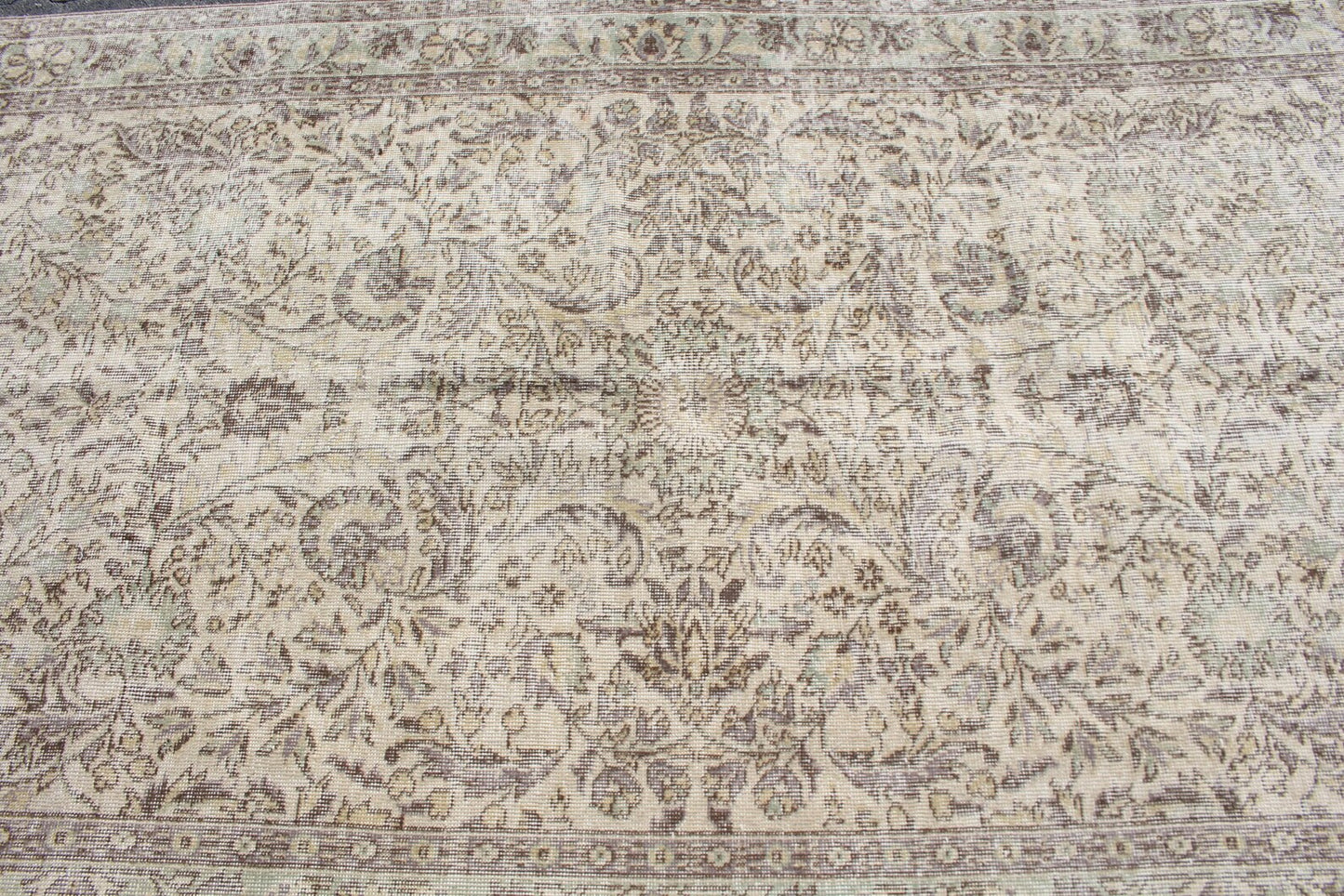 Vintage Turkish Accent Area rug 4.4 x 8.3 ft