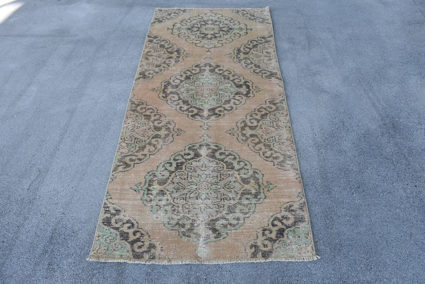 Vintage Turkish Accent Area rug 2.9 x 6.6 ft