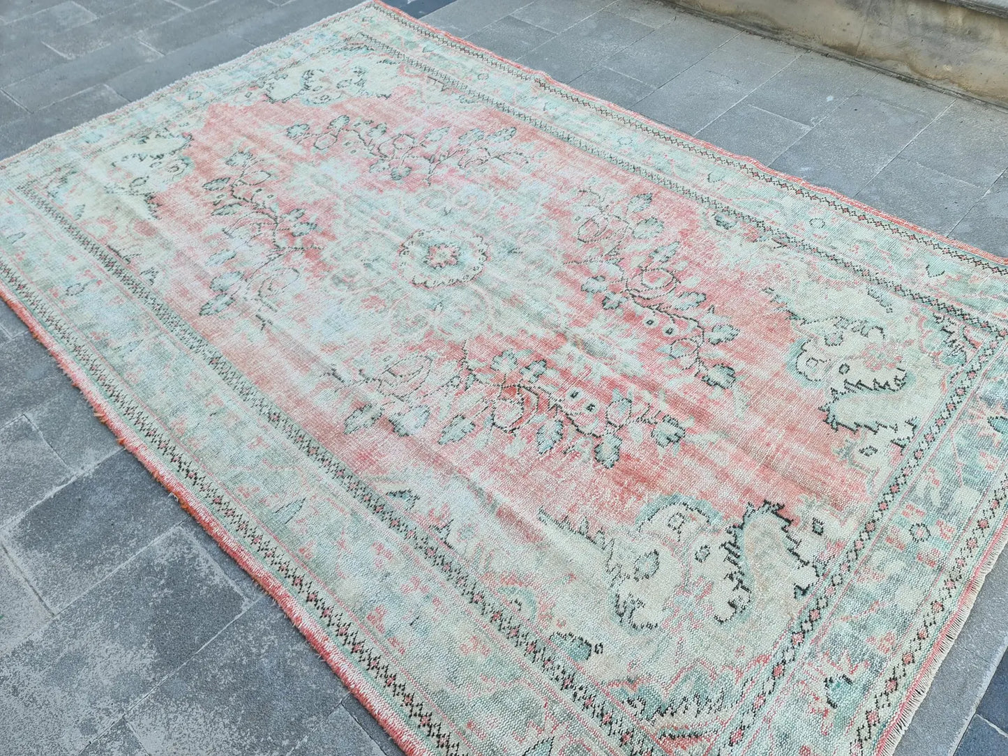 XL Vintage Turkish Accent Area Rug 6.7 x 10.6 ft