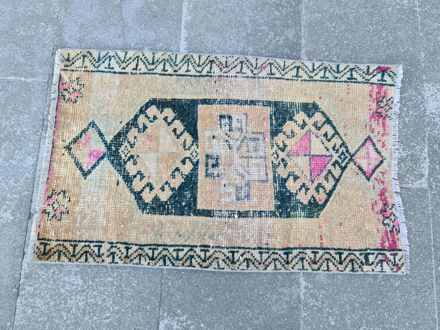 Vintage Turkish Mini Rug 1.7 x 2.6 ft