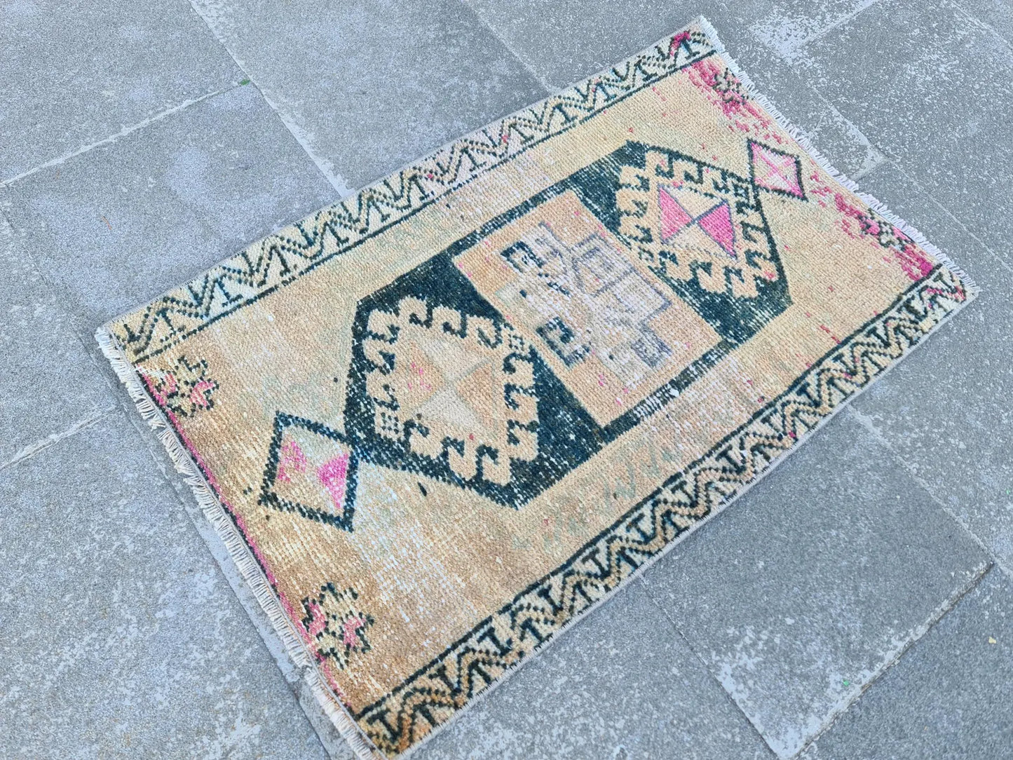 Vintage Turkish Mini Rug 1.7 x 2.6 ft